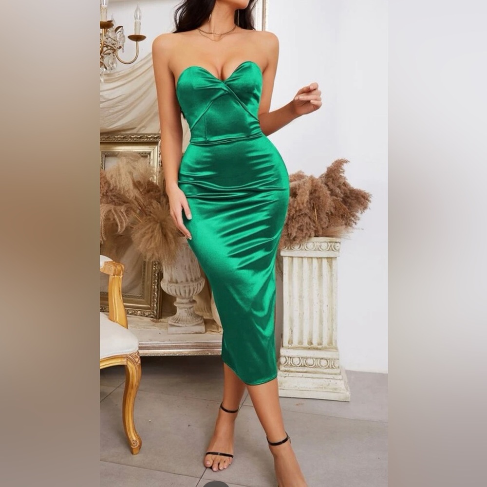 Xs Emerald Green satin dress